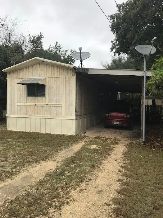 Town & Country Mobile Home Park Picture 10
