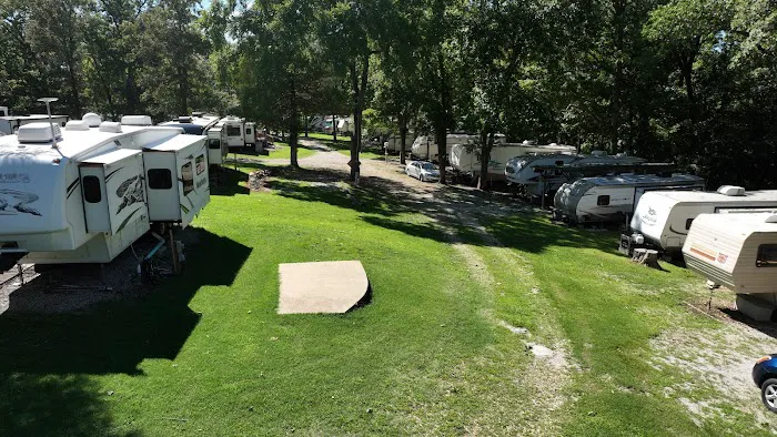 Dexter's Last Resort RV & Airbnb Picture 4