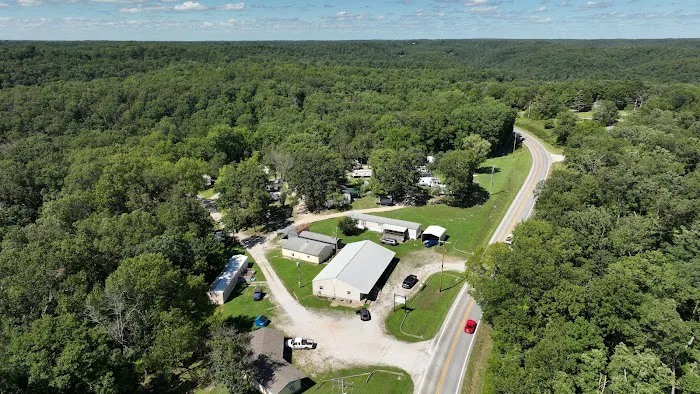 Dexter's Last Resort RV & Airbnb Picture 3