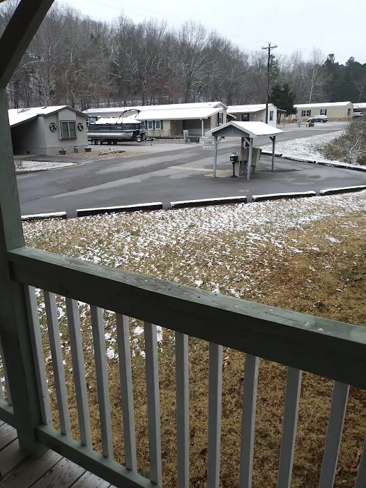 Yacht Club Picture 8