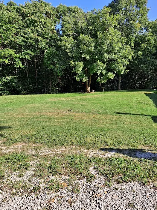 Around the Bend Ozarks RV Park Picture 9