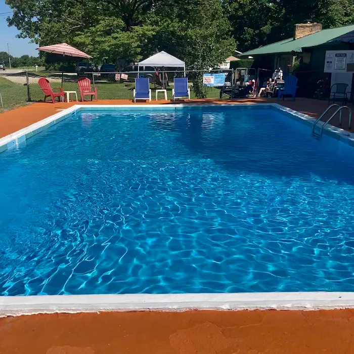 Oak Hill Court Cabins & RV Park Picture 3