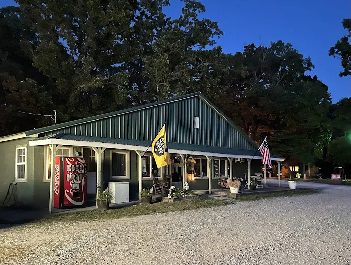 Oak Hill Court Cabins & RV Park Picture 5