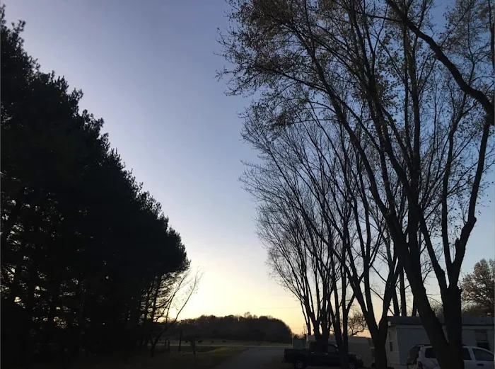 PLEASANT VALLEY Mobile Home Park & RV ParKIng Picture 6