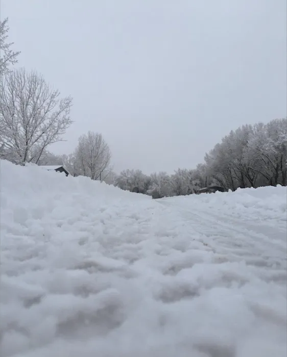 PLEASANT VALLEY Mobile Home Park & RV ParKIng Picture 9