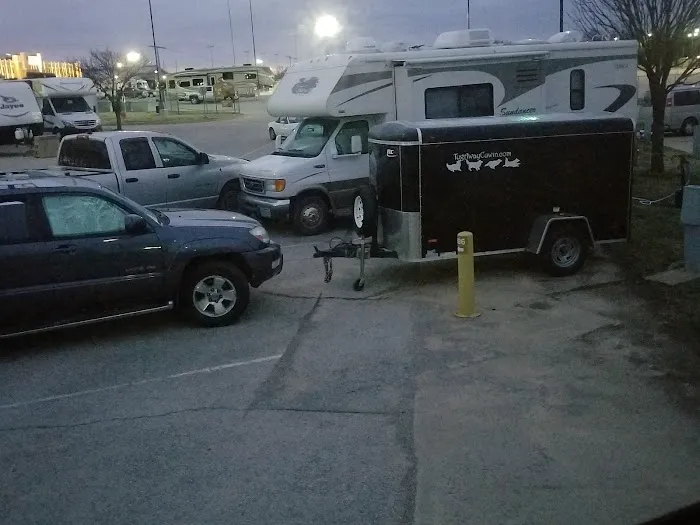 Expo Square RV Park Picture 10
