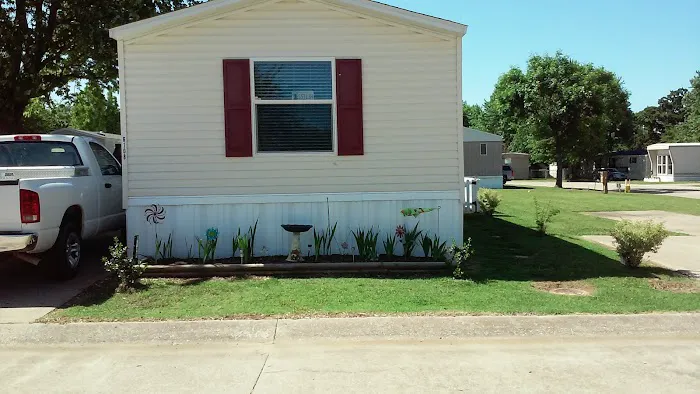 Cavalier Mobile Home Park Picture 5