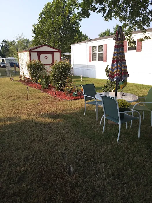 Cavalier Mobile Home Park Picture 10