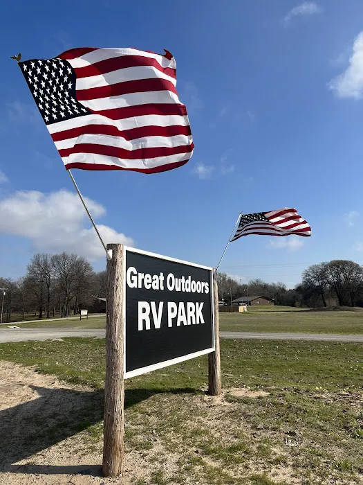 Great Outdoors RV Park Picture 2