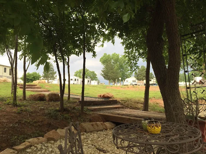 Bobcat Creek RV Park, Convenience Store, Gas Station and Propane Filling Station Picture 6