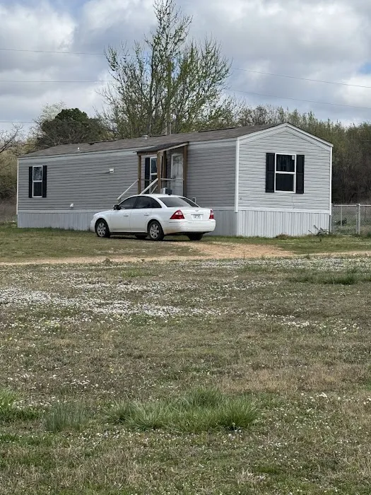 CedarView Mobile Home Park Picture 2