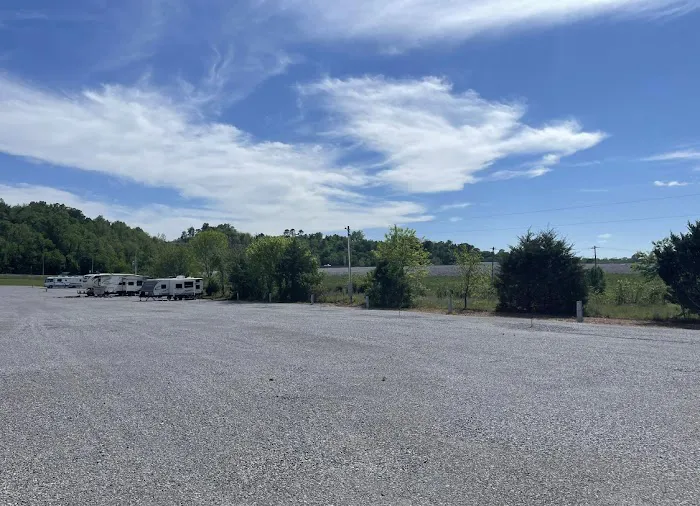 OzarkTime RV Park Picture 3