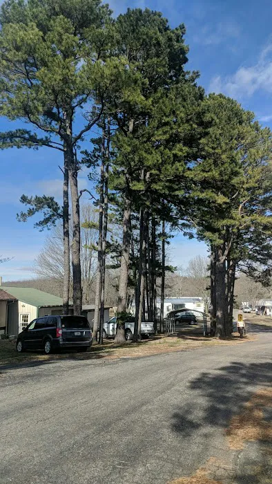 Whispering Pines Mobile Home park Picture 8