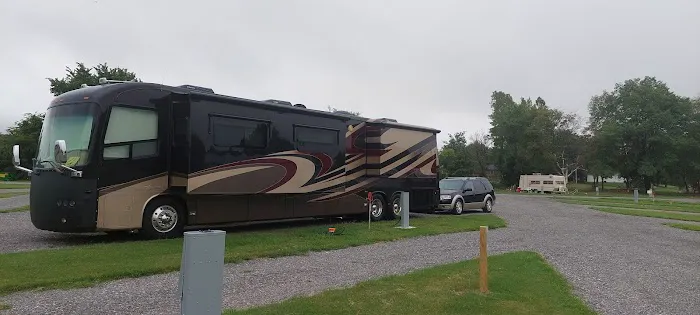 Lambert's RV Park Picture 8