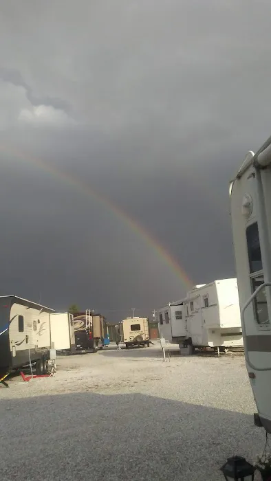 Lambert's RV Park Picture 6