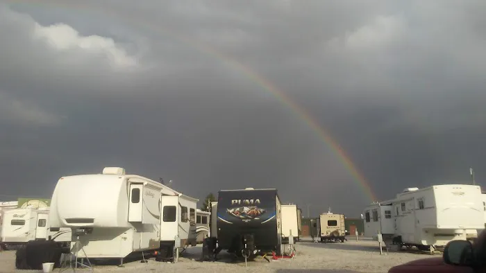 Lambert's RV Park Picture 9