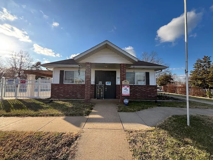 English Village Mobile Home Community Picture 1