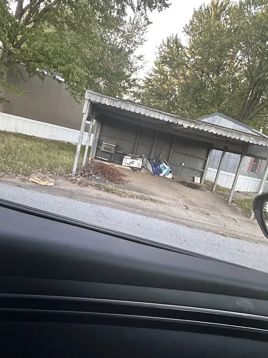 English Village Mobile Home Community Picture 6