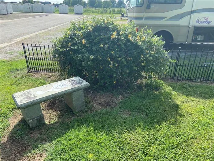 Ozark Highlands Homes & RV Resort Picture 9