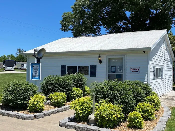 Silver Bell Mobile Home & RV Park Picture 6