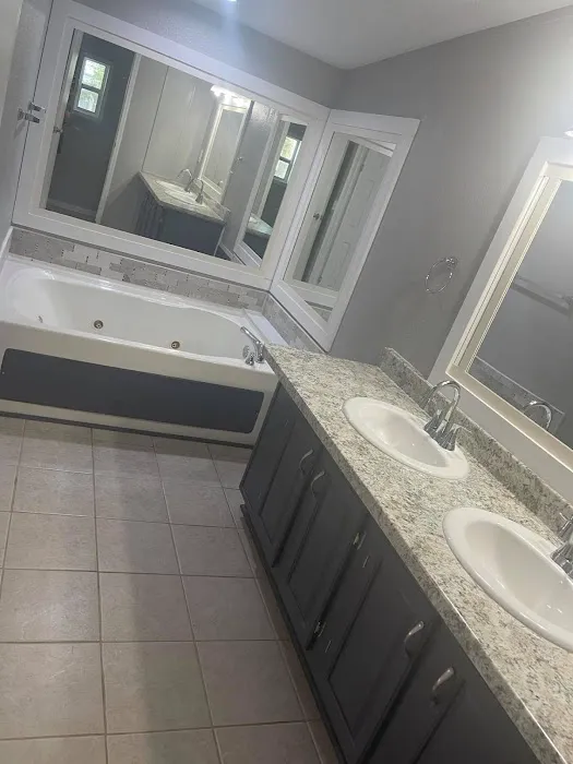 Silver Bell Mobile Home & RV Park Picture 10