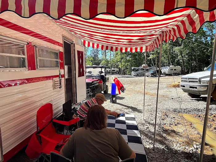 Mt Olive Mercantile Picture 8