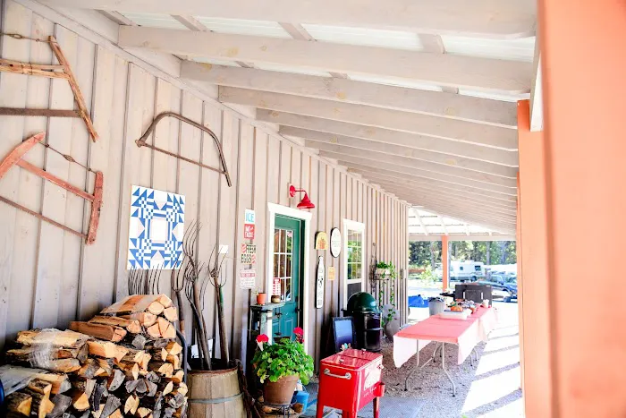 Mt Olive Mercantile Picture 10