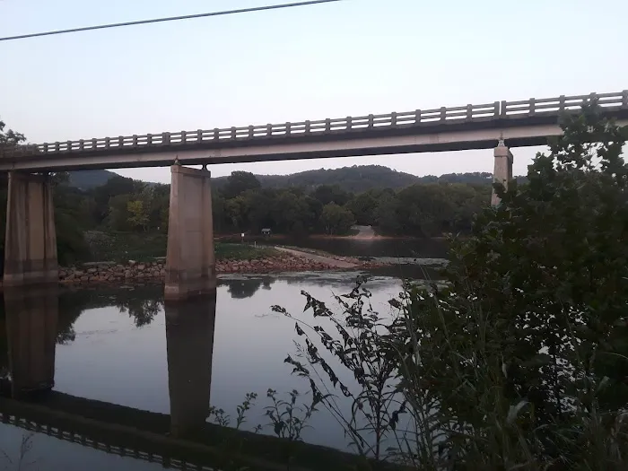 Hooks RV & Trout Resort Picture 7