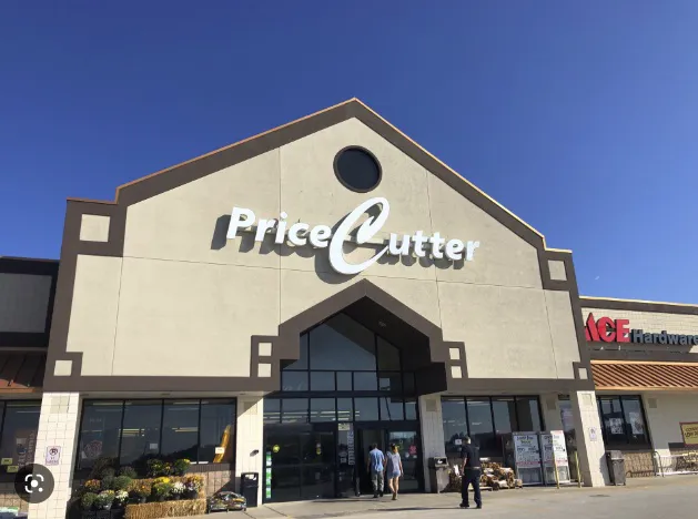 Monett Village Mobile Home & RV Park Picture 6