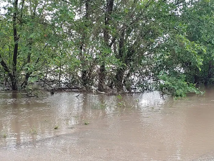 Willow Creek Mobile Home Park Picture 4