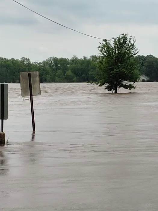 Willow Creek Mobile Home Park Picture 6