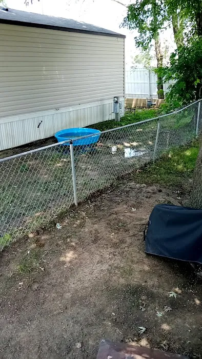 Rolling Hills Mobile Home Park Picture 8