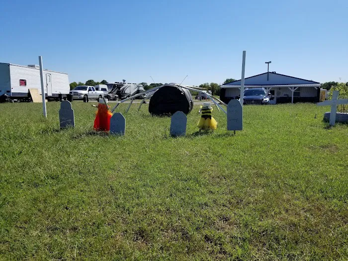Creekside RV Ranch Picture 9