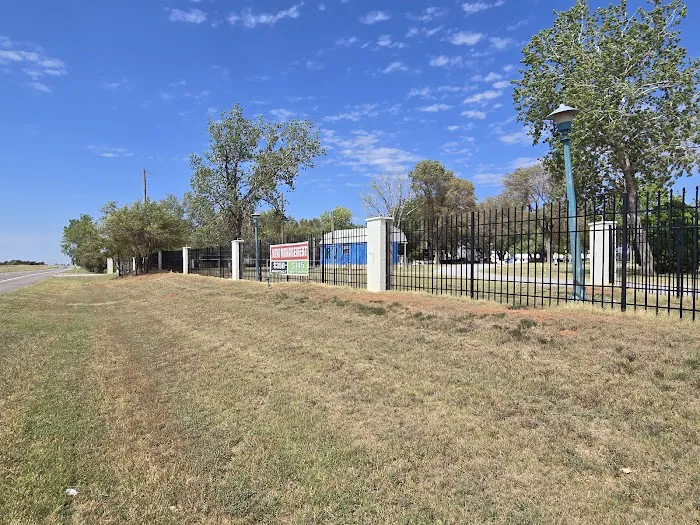 Cottonwood RV Family Park Picture 7