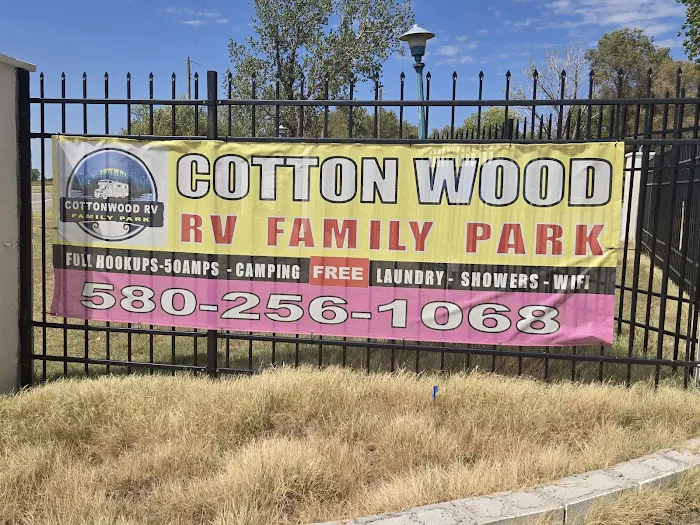 Cottonwood RV Family Park Picture 9