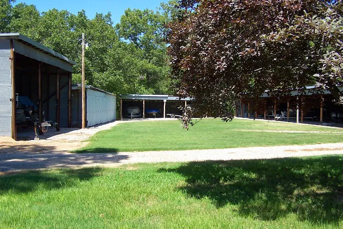 Pure Okie's Whitetail Run RV Park & Boat Storage Picture 3