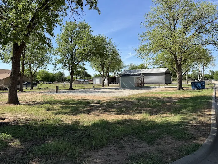 Cedar St RV Park and Apartments Picture 2