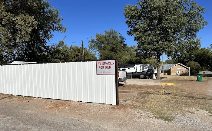 RV SPACES FOR RENT SEYMOUR TX Picture 5