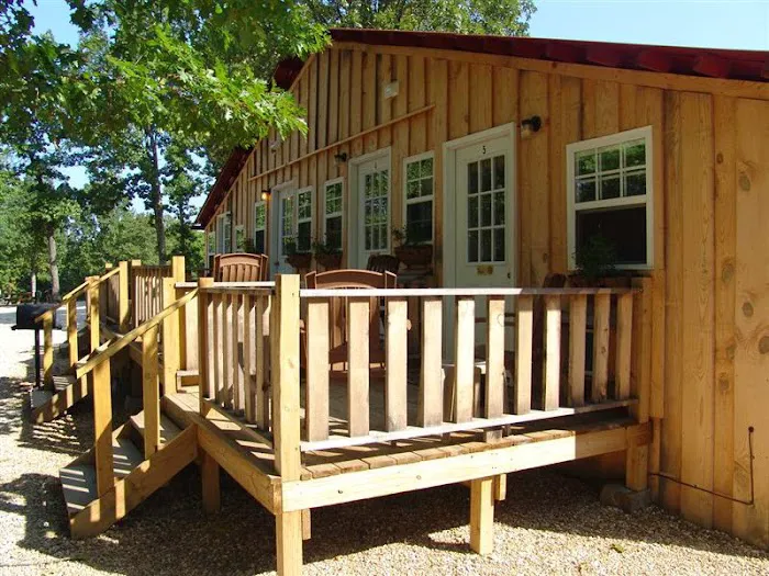 Ozarks Mountain Springs R.V. Park & Cabins Picture 4