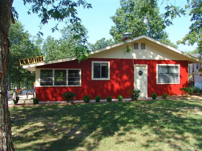 Ozarks Mountain Springs R.V. Park & Cabins Picture 3