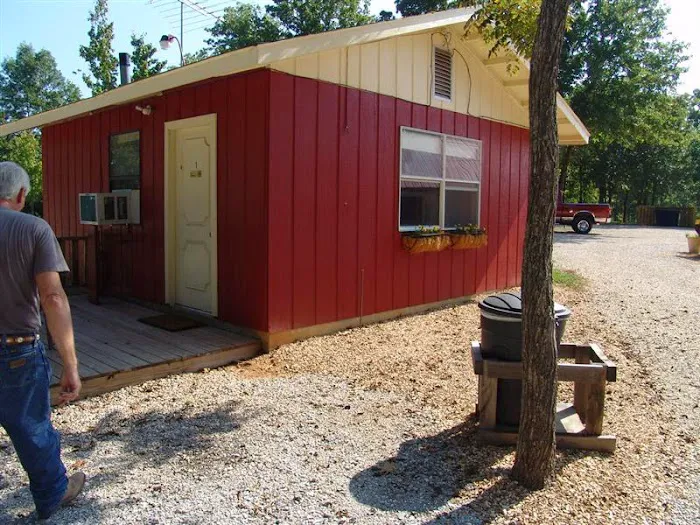 Ozarks Mountain Springs R.V. Park & Cabins Picture 2
