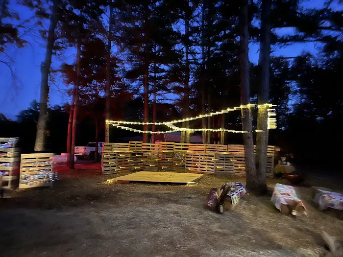 Pioneer Living RV Park Picture 4