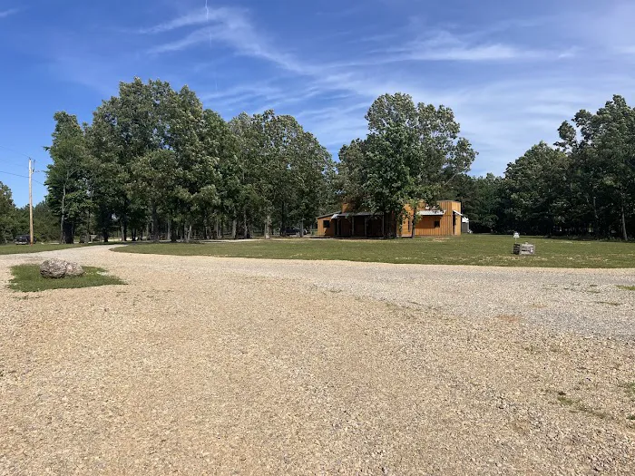 Pioneer Living RV Park Picture 5