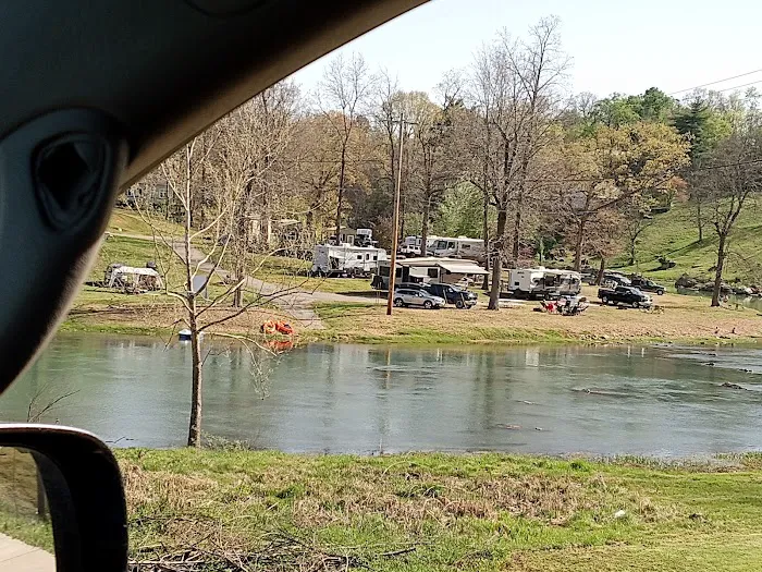 Mammoth Spring R.V. Park and Cabins Picture 9