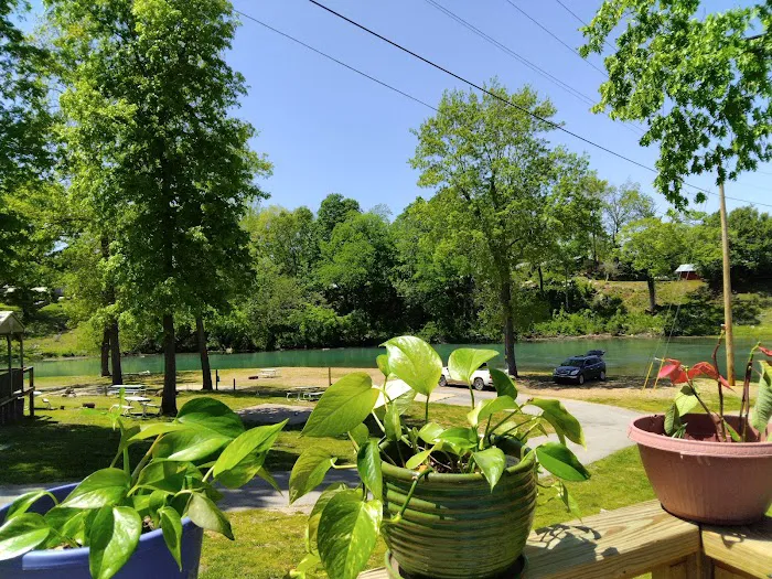 Mammoth Spring R.V. Park and Cabins Picture 10