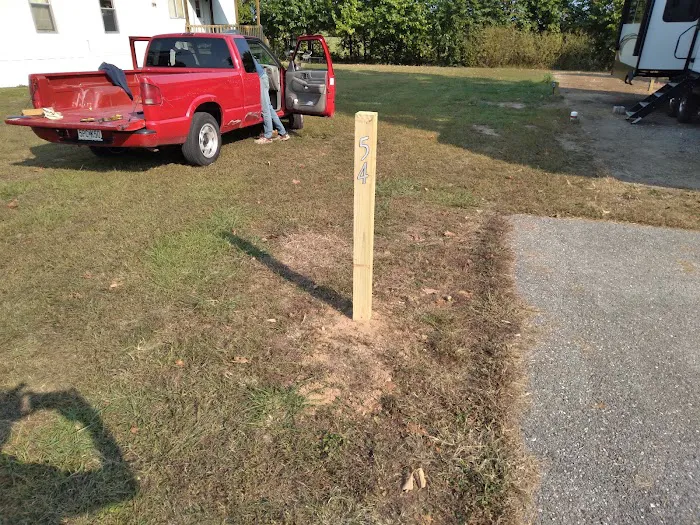 Cedar Glen Mobile Home Park Picture 2