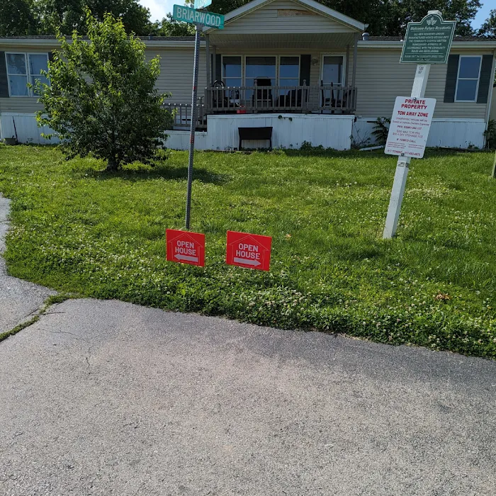 Briarwood Mobile Home Community Picture 4