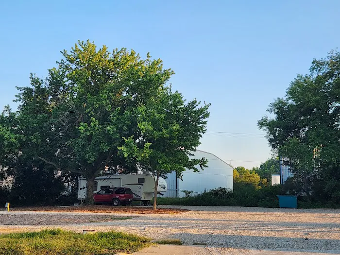 Caravan RV Picture 4