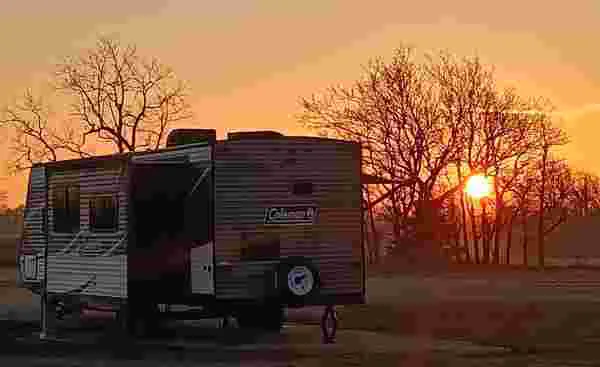 The Hook-Up RV Park Picture 2