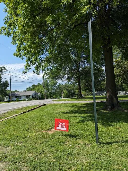 Lakewood Estates Mobile Home Community Picture 5